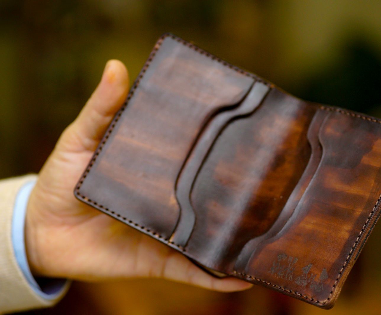 VÍ RAM TRỐNG ĐỒNG ĐỎ MAHOGANY DÁNG ĐỨNG – MỆNH HỎA VÀ MỆNH THỔ - HÀNG CHÍNH HÃNG