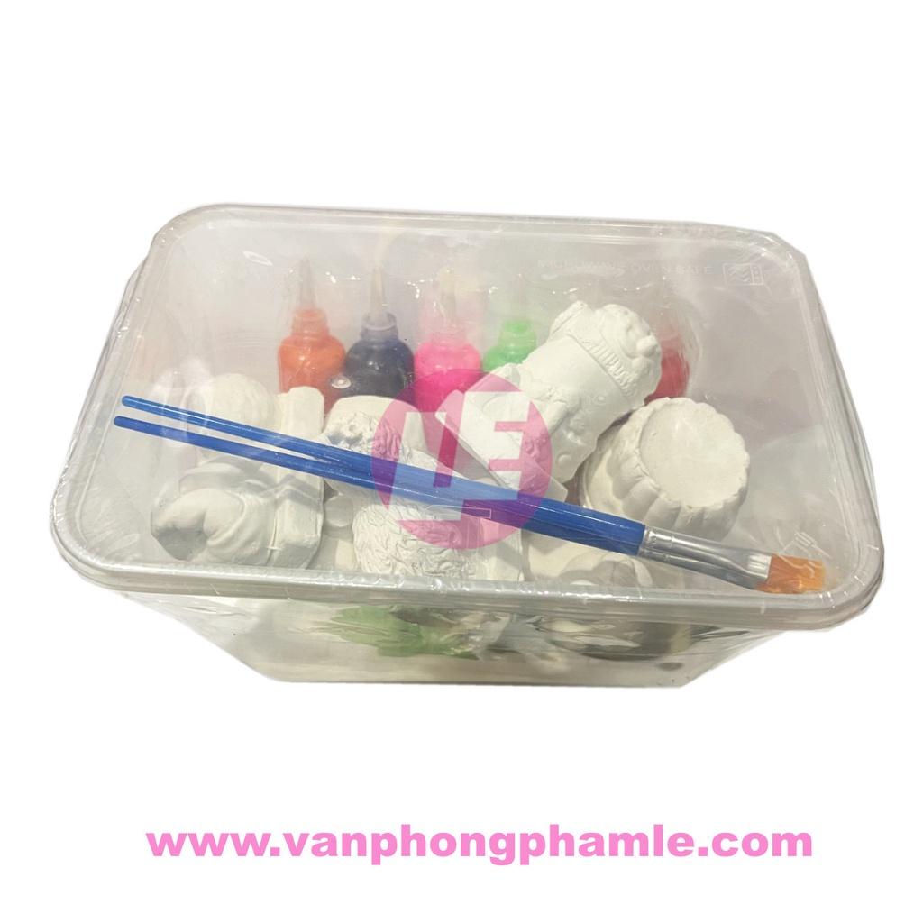Bộ màu nước và tượng tô, cọ, dĩa pha màu