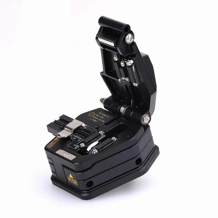 Dao cắt sợi quang đen SKL-6C màu đen
