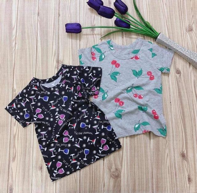 Áo thun hoạ tiết xinh xắn còn size 7-15kg.