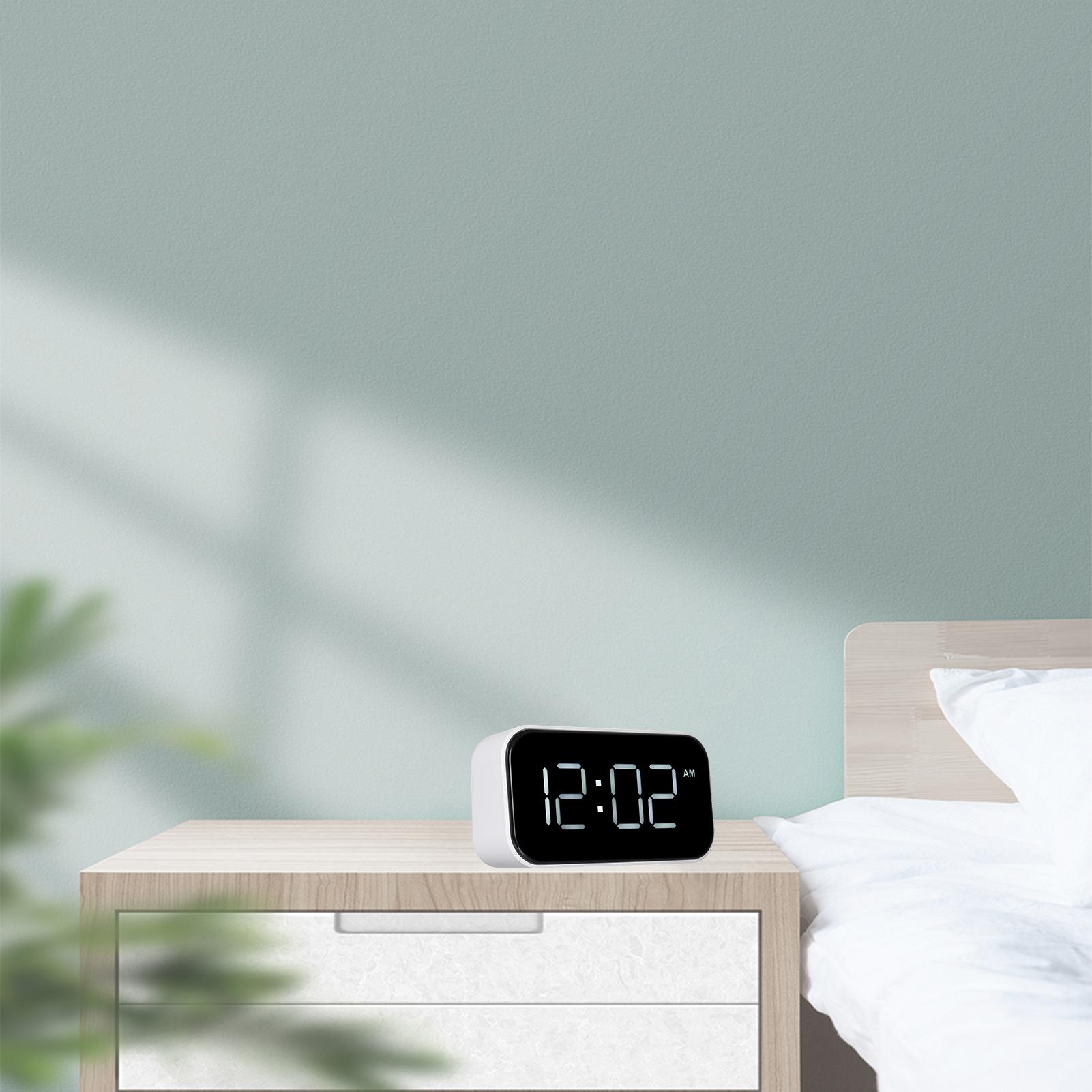 Đồng hồ báo thức toàn màn hình kỹ thuật số 5 inch với 6 mức độ sáng hiển thị