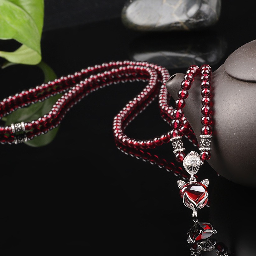 VÒNG TAY HỒ LY NHIỀU LỚP ĐÁ THẠCH LỰU ĐỎ TÌNH DUYÊN MAY MẮN