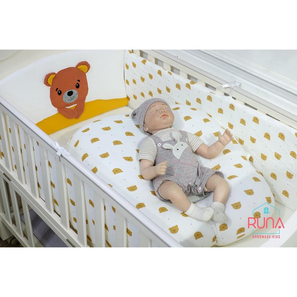 Bộ 4 tấm quây cũi cho bé RUNA KIDS chất liệu muslin cao cấp mềm mại thoáng khí thấm hút mồ hôi họa tiết gấu con đáng yêu