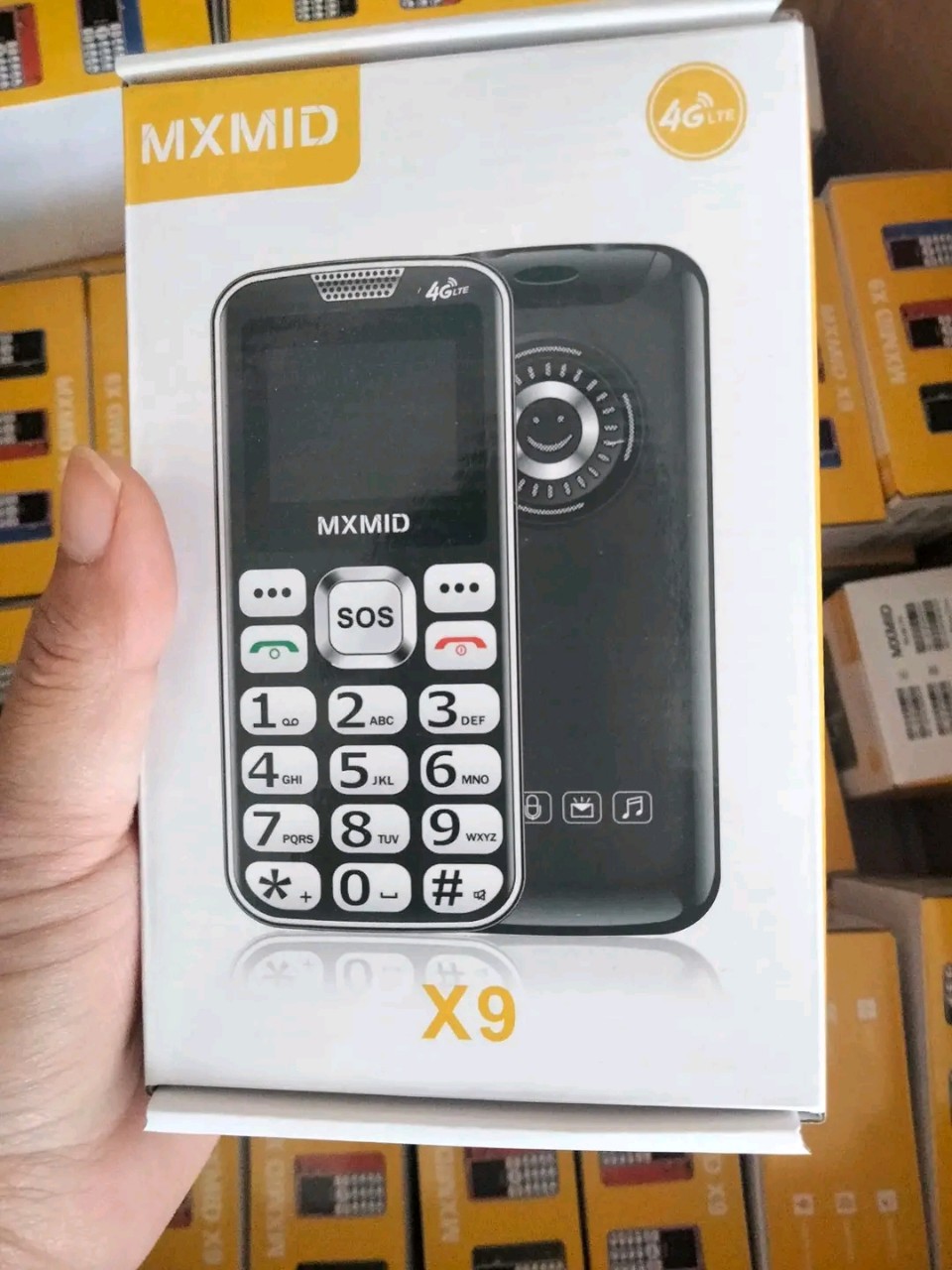 Điện thoại người già MXMID X9 - Điện thoại 4G loa to sóng khoẻ, pin trâu, đọc số - Mới full box - Tặng kèm ốp