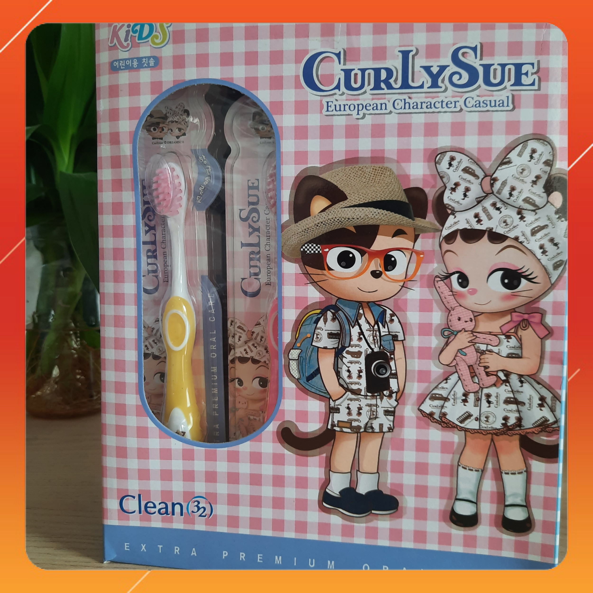 Combo 4 Bàn chải đánh răng trẻ em Curly Sue nhập khẩu Hàn Quốc
