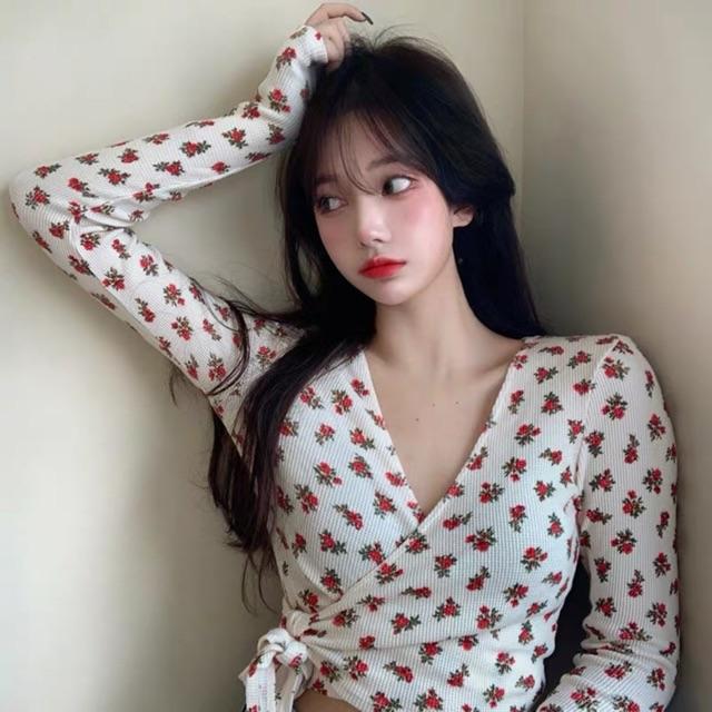 Áo thun gân hoa buộc eo phong cách vintage 2020