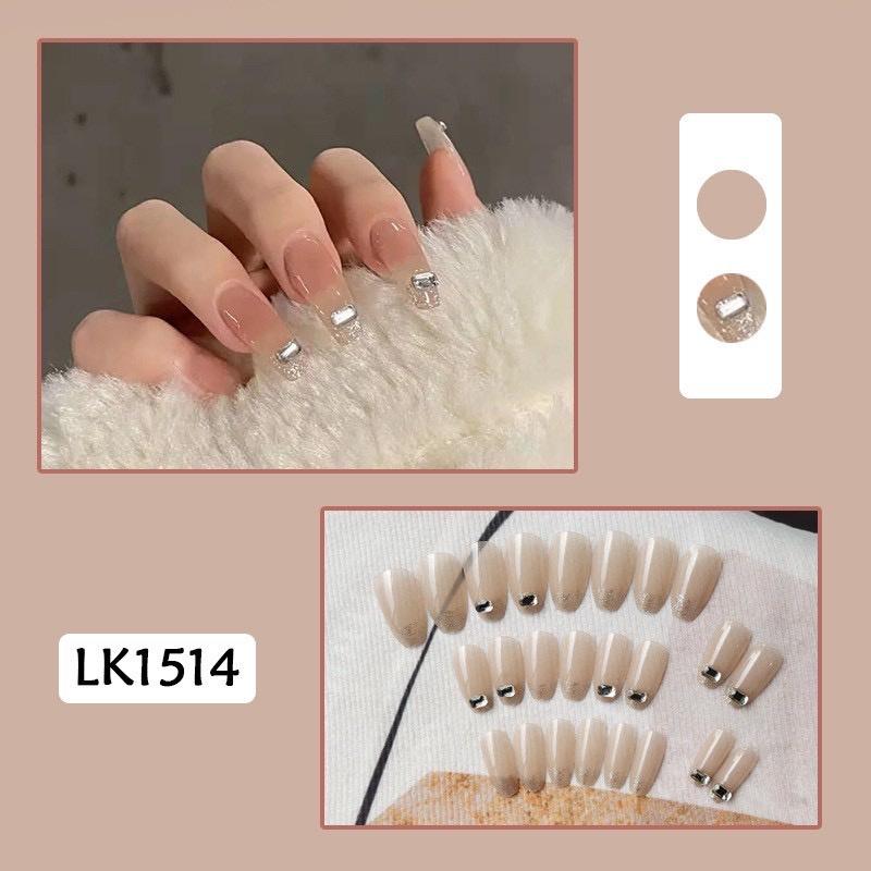 Set 24 móng tay giả , nail giả khuôn dài màu trong đính đá charm cực kỳ sang chảnh