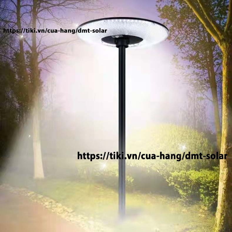 Đèn đĩa bay UFO kim cương năng lượng mặt trời chiếu sáng sân vườn công suất