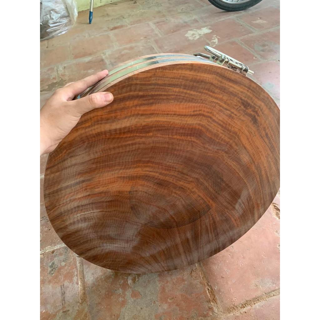 Thớt gỗ nghiến tây bắc đường kính 40cm dày 6, thớt gỗ không tâm nguyên khối độ bền cao