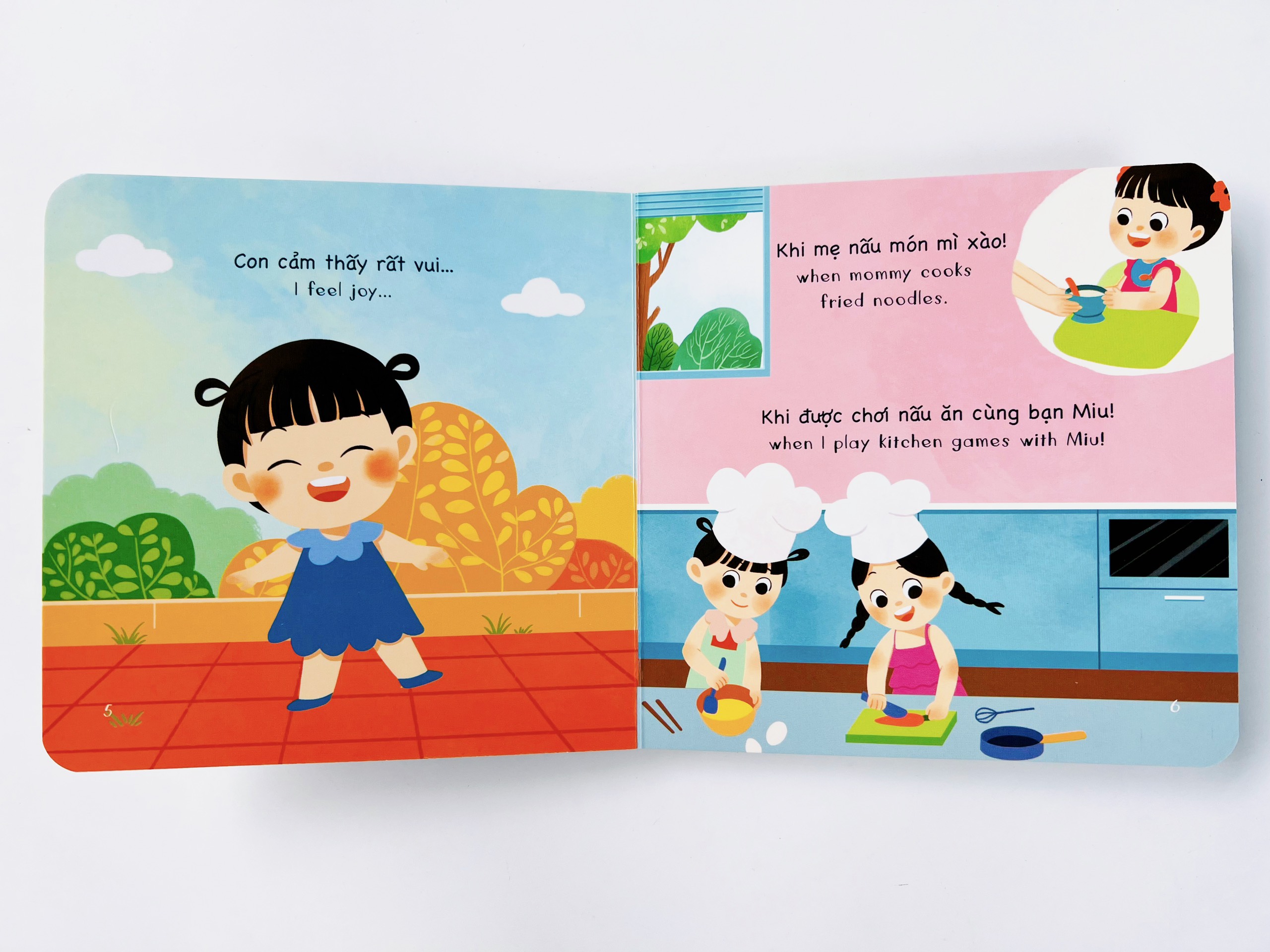 Bộ Sách - Bé Học Giao Tiếp Phần 1 - Sách Song Ngữ Anh Việt Cho Bé - Lionbooks - Bìa Cứng