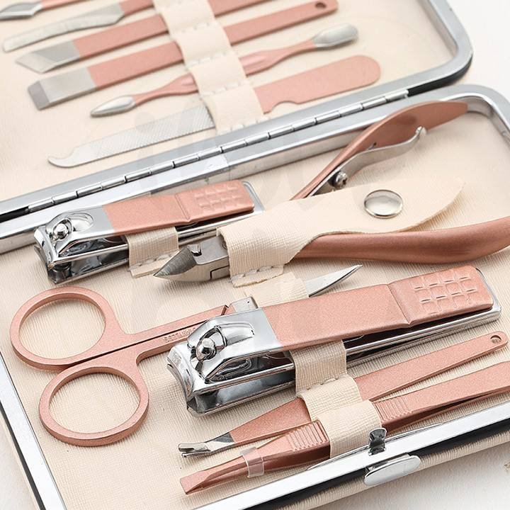 DỤNG CỤ LÀM NAIL - BỘ CẮT TỈA MÓNG TAY, CHÂN 18 MÓN GỒM BẤM MÓNG, KÌM CẮT, KÉO, NHÍP, NGOÁY TAI,... BẰNG THÉP KHÔNG GỈ