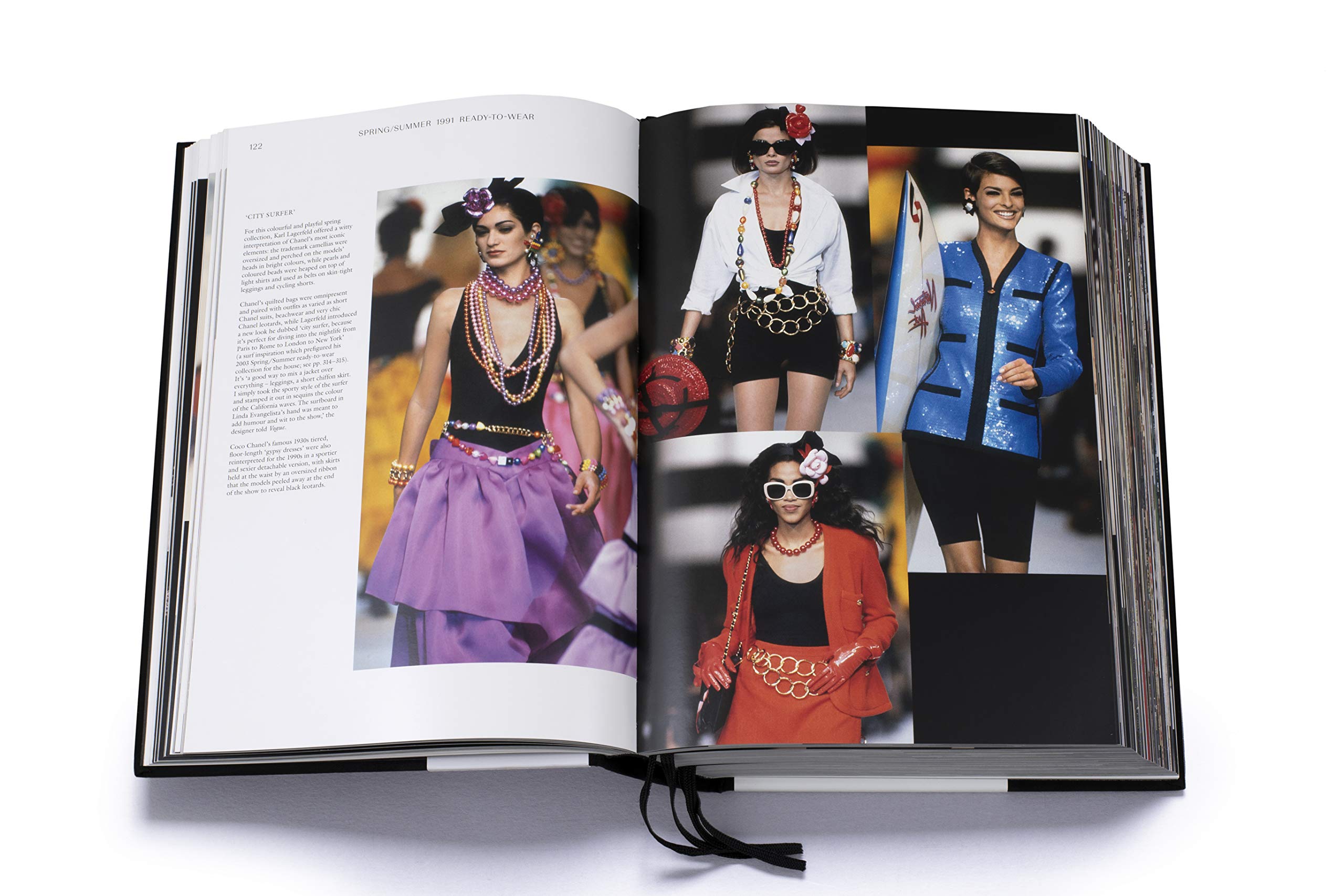 Artbook - Sách Tiếng Anh - Chanel Catwalk