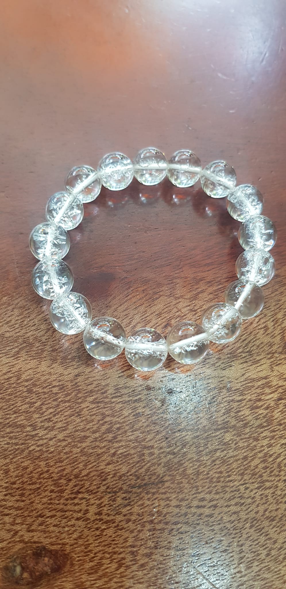 Vòng tay phong thủy nữ đá thạch anh Trắng Tuyết tự nhiên size vòng 10mm vòng màu trắng tuyết lạ đẹp hợp nữ mệnh kim thuỷ ạ