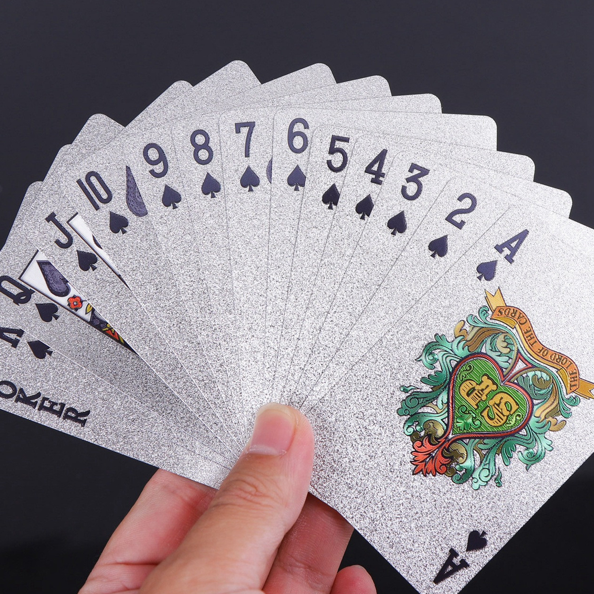 Bài Tây Poker Mạ Si BẠC Cao Cấp Phủ Nhũ BẠC Chính Hãng Amalife – Bộ 54 Lá Bài Pocker Nhựa Dẻo Chống Thấm Nước Chống Gãy Màu Bạc