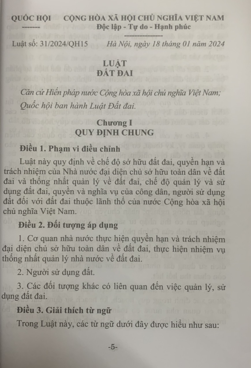Sách - Luật Đất đai (Hiện hành)  (Được Quốc hội thông qua ngày 18-01-2024, có hiệu lực từ ngày 01-01-2025)