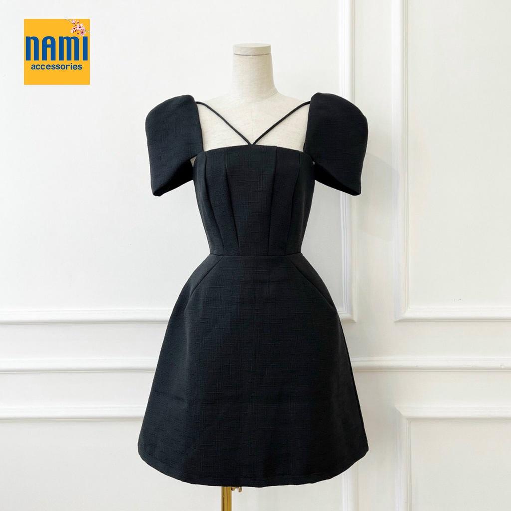Đầm xoè chéo dây dáng ngắn lên form xinh xắn dễ thương kèm dáng tay lạ mắt tinh tế - ATNU029