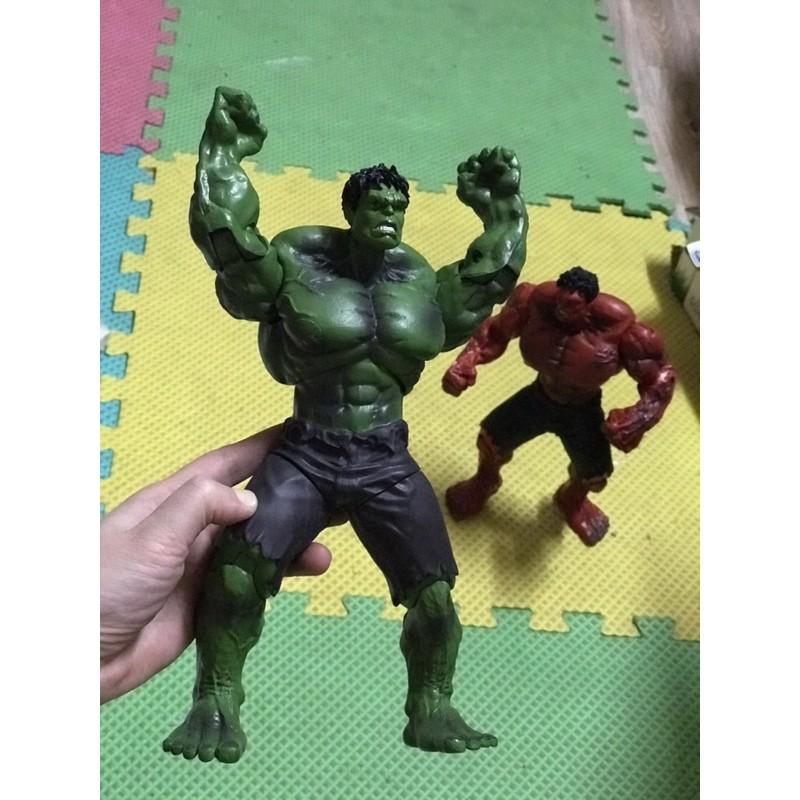 Mô hình người khổng lồ xanh Green Hulk và người khổng lồ đỏ Red Hulk siêu ngầu