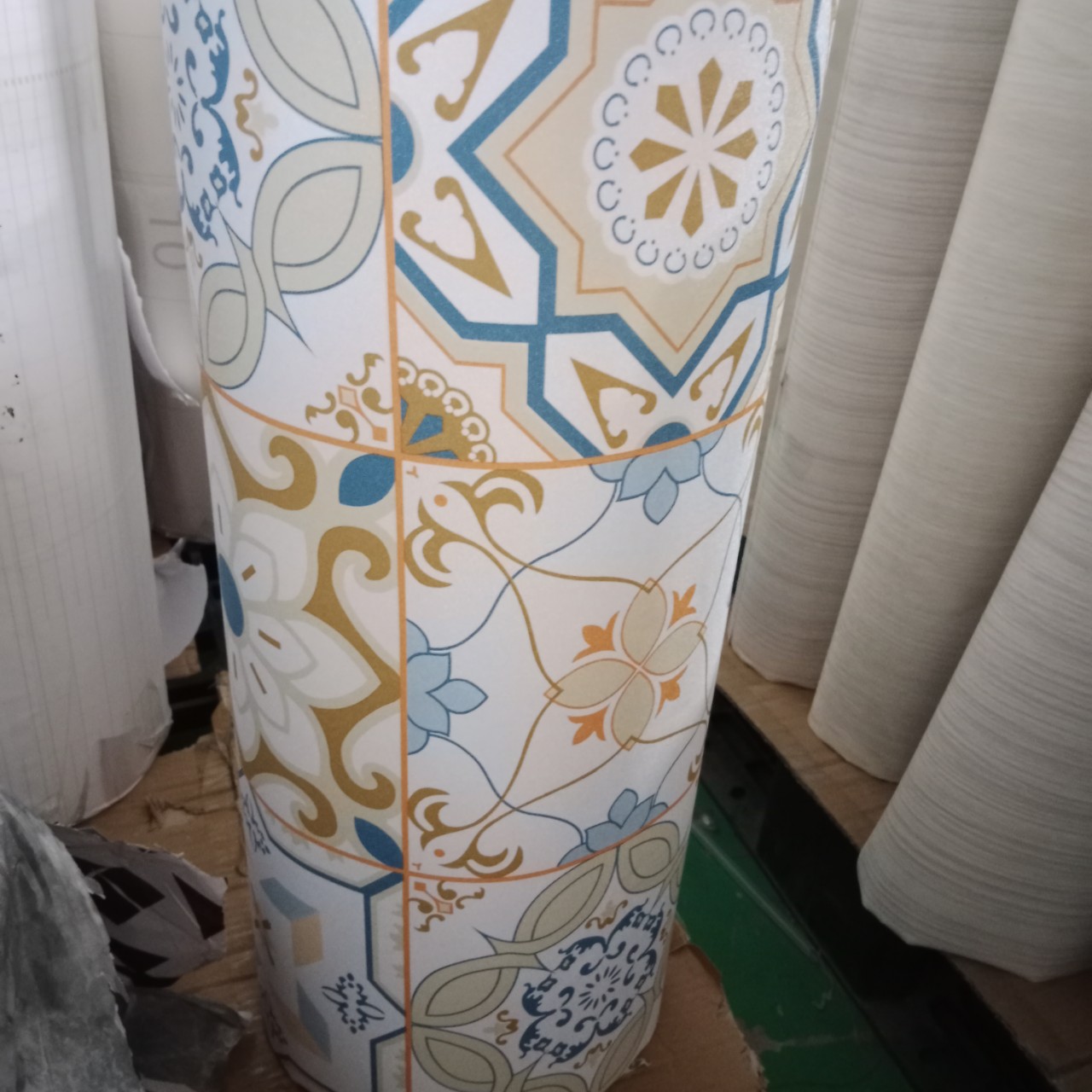 COMBO CUỘN 3 mét decal dán nền dán sàn GẠCH HOA SANG TRỌNG KHỔ 60CM KEO SẴN