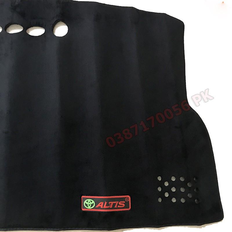 Thảm taplo chống nắng ô tô Toyota Altis 2010 - 2020