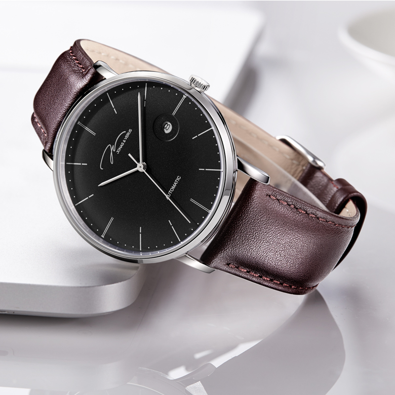 Đồng hồ đeo tay Nam hiệu JONAS & VERUS Y01545-A0.WWBLZ, Máy Cơ , Kính mo tráng sapphire hạn chế trầy xước, Dây da Italy