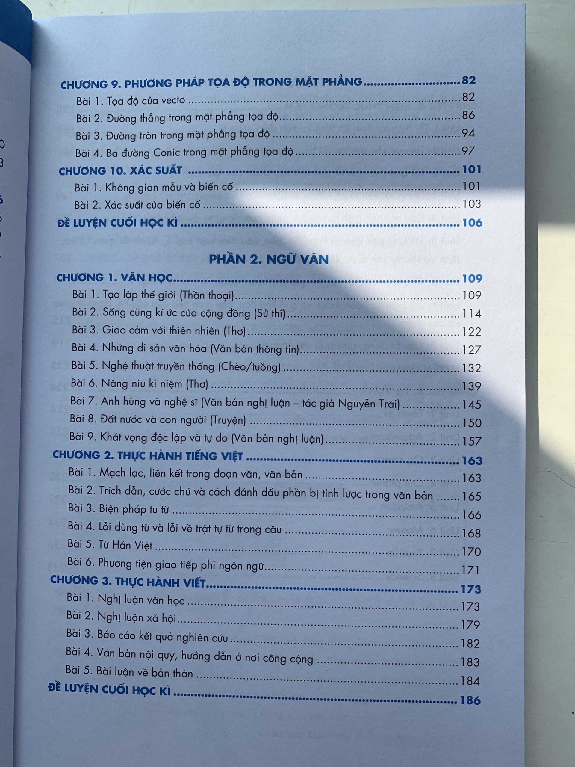 Lớp 10(bộ Chân trời) Combo 2 sách Siêu trọng tâm Toán-Văn_Anh và Lí-Hóa-Sinh [Nhà sách Ôn luyện]