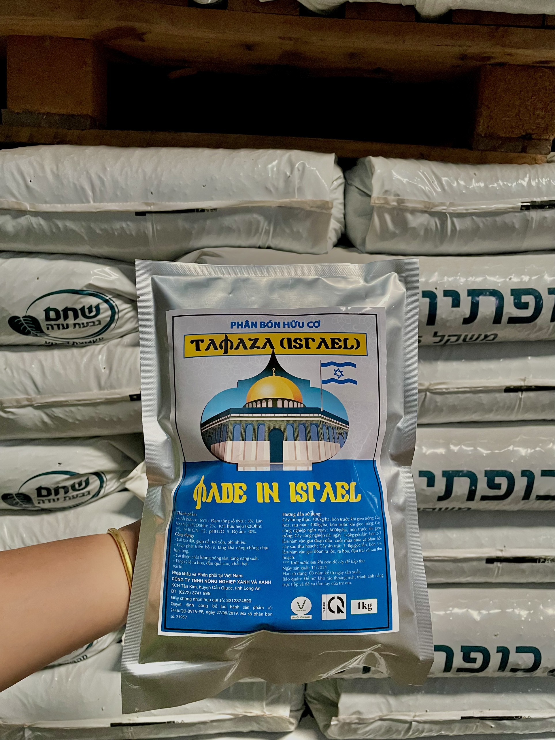 Phân bón hữu cơ Israel - Nhập khẩu 100% - Hữu cơ 70% - Cải tạo mọi loại đất - Phù hợp mọi loại cây trồng