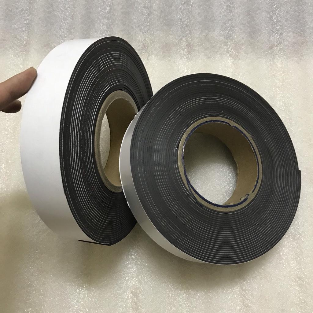 Cuộn nam châm dẻo có keo 10m x 3cm x 1.5mm - giá bán 1 cuộn