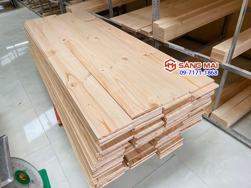 Tấm gỗ thông mặt rộng 14cm x dày 1cm x dài 120cm + láng mịn 4 mặt