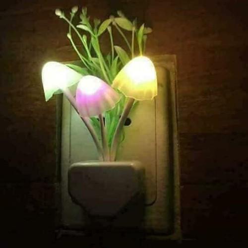 Đèn Ngủ Hình Nấm Cảm Biến Ánh Sáng Tự Động - Giao Hàng Toàn Quốc