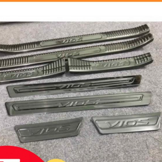 Bậc giẫm chân trong ngoài xe dành cho Toyota Vios 2019 2020 2021 mẫu titan - ốp chống xước bậc cửa xe