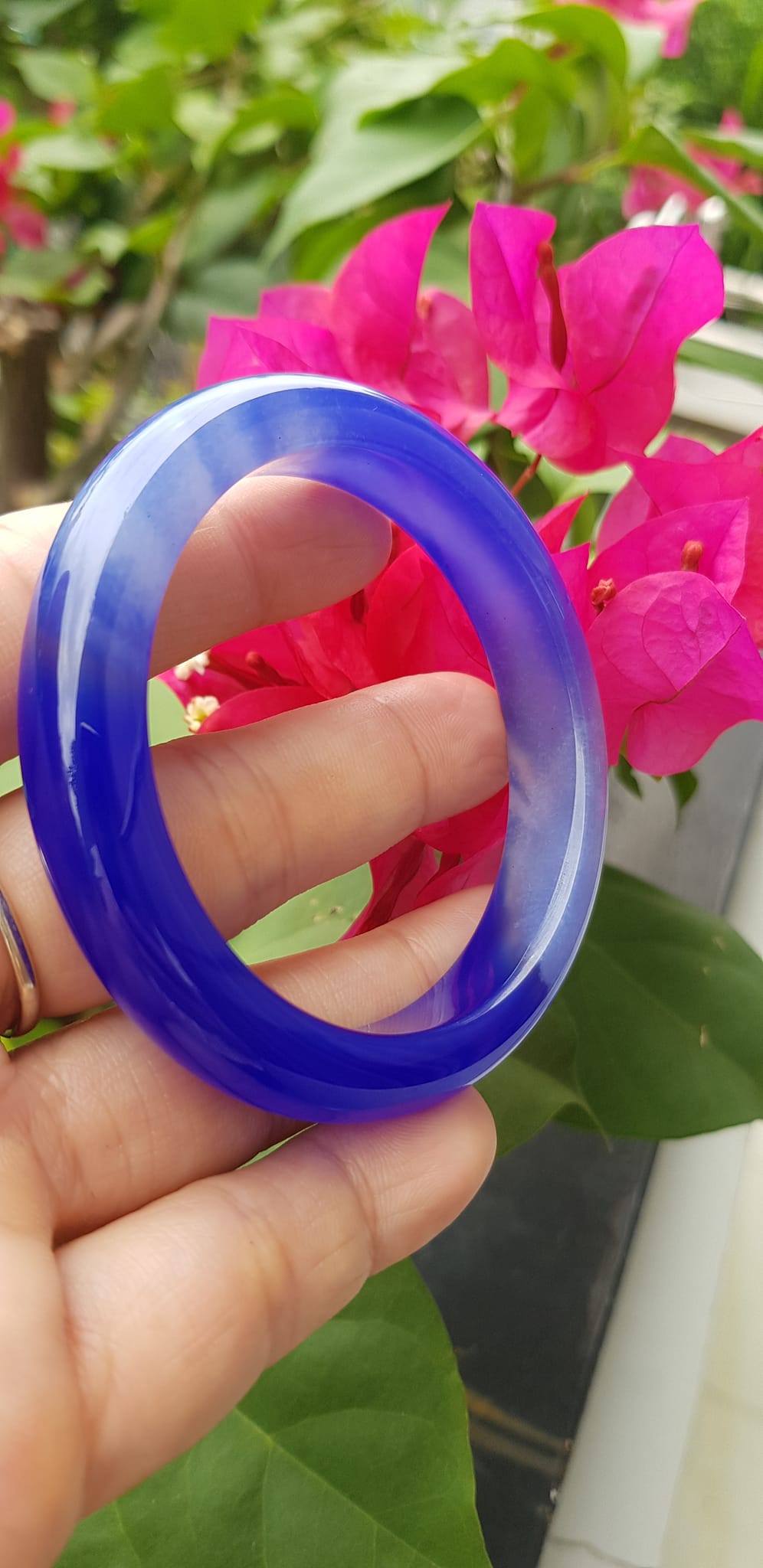 Vòng tay Nữ  Bản Hẹ Đá Mã Não Xanh Dương Đậm nhạt 1 bên đều đẹp Vòng tay Ni 52mm x Cao 11mm x dầy 8mm Nữ mệnh Thủy mệnh môch 50kg - 54kg đeo ạ