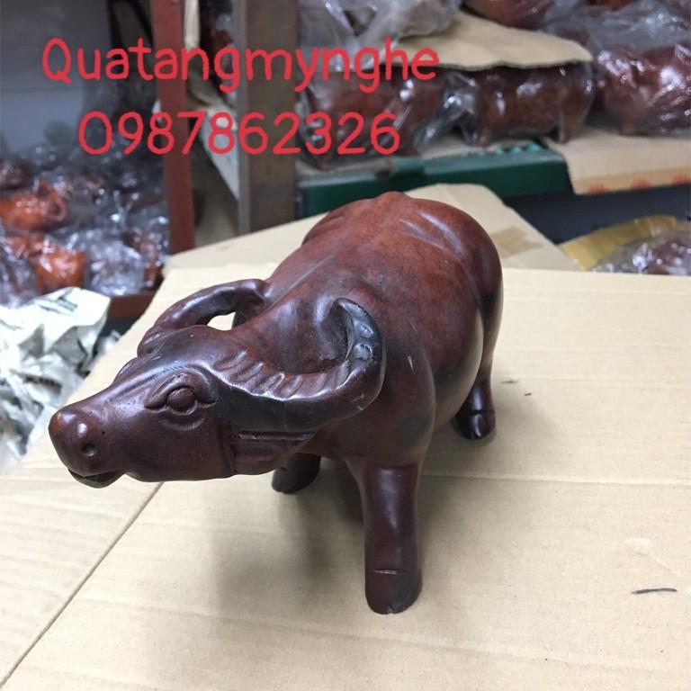 Tượng trâu gỗ hương nguyên khối