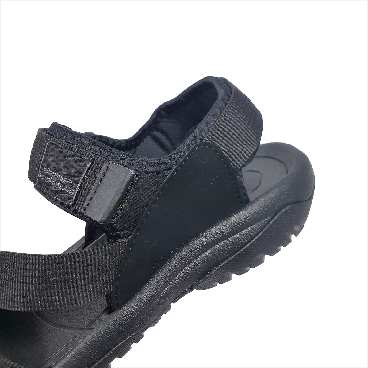 Giày sandal nam quai chéo vải dù màu đen S048