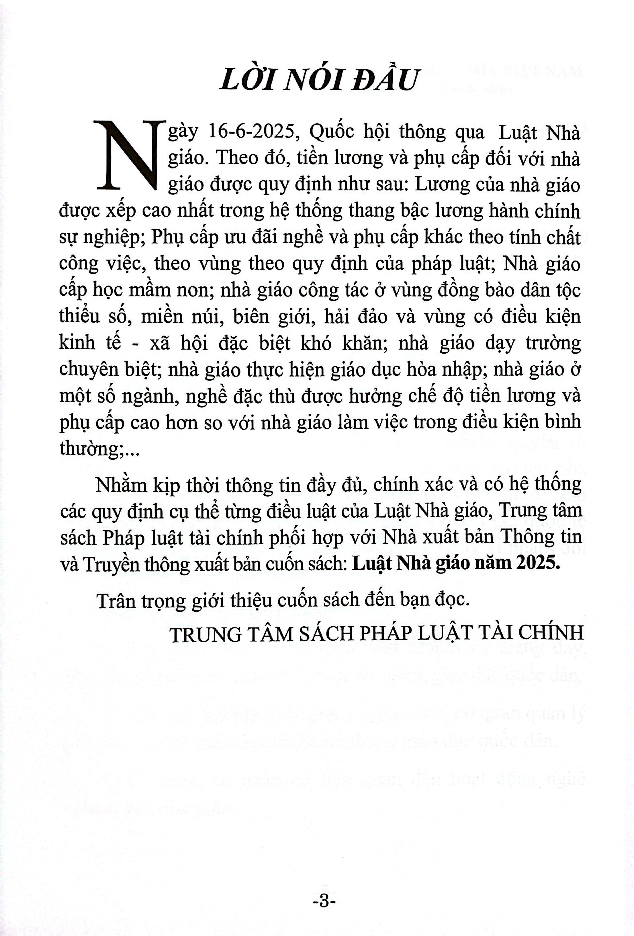 Sách - Luật Nhà Giáo Năm 2025