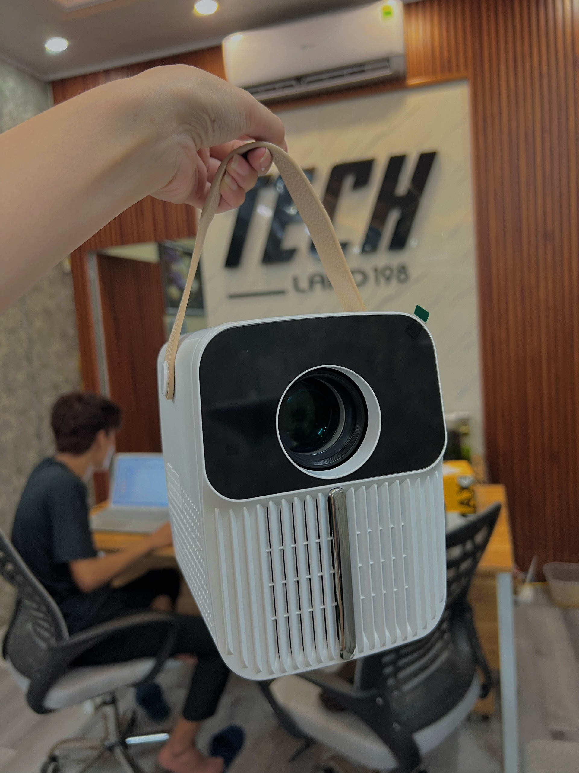Máy Chiếu Mini BEECUBE X2 Max gen 3 FullHD 1080P HÀNG CHÍNH HÃNG