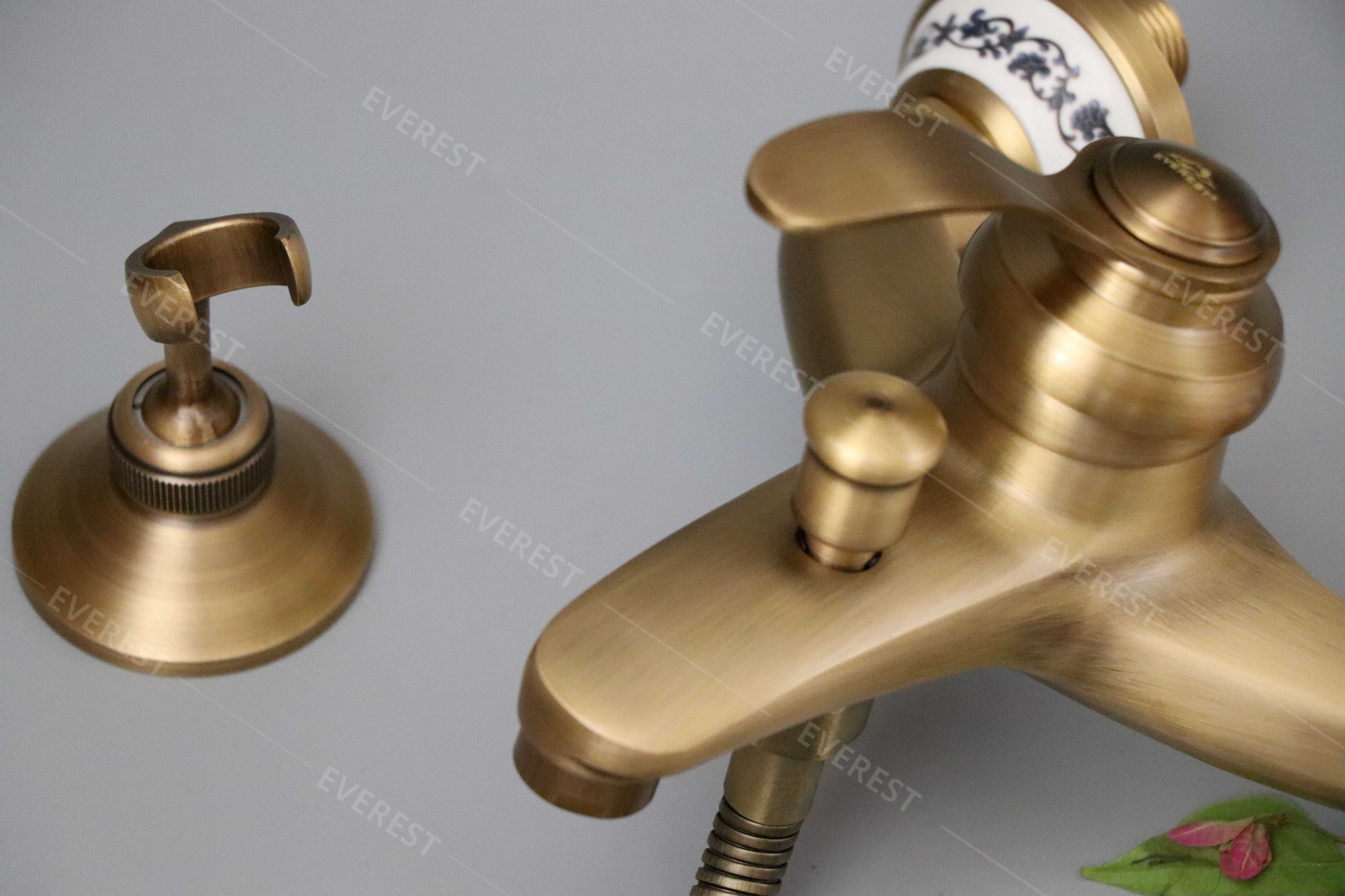 Sen tắm bằng đồng EVEREST EV-1129