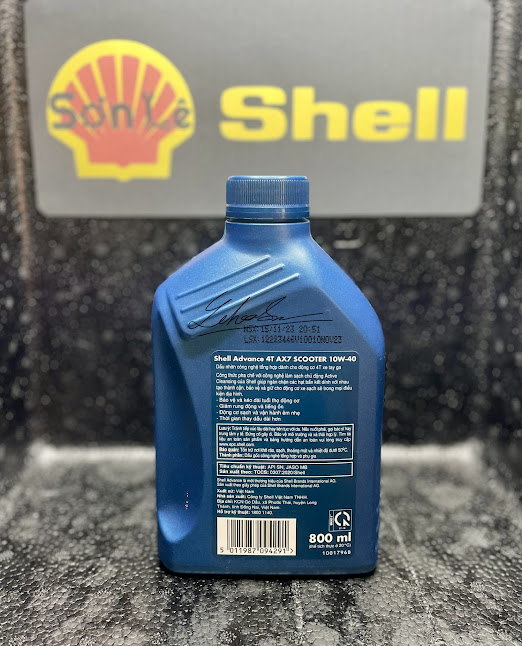 Shell Ax7 giành cho xe ga, Shell Xanh cho xe tay ga. 800ml.