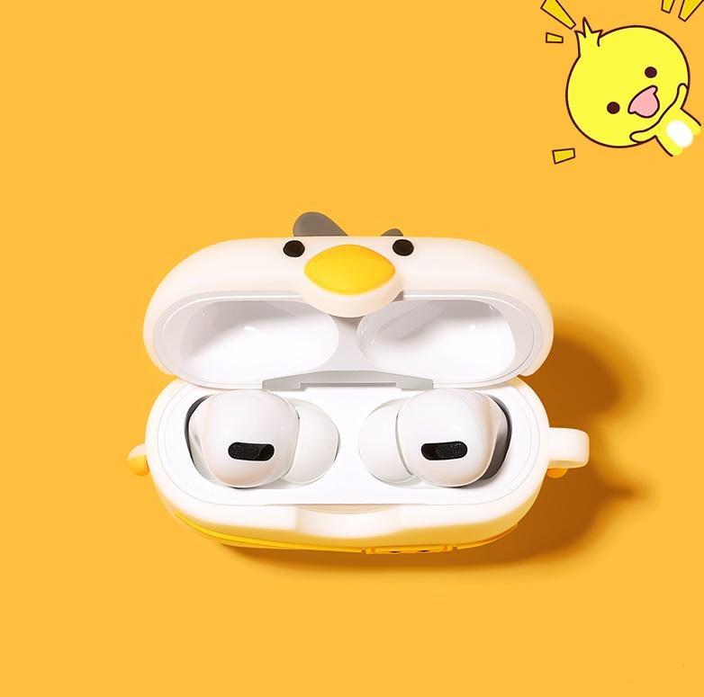 Airpods pro case, Ốp bảo vệ dành cho Airpods pro- Hình Vịt đeo túi_ Tặng kèm 1 móc khóa mèo con