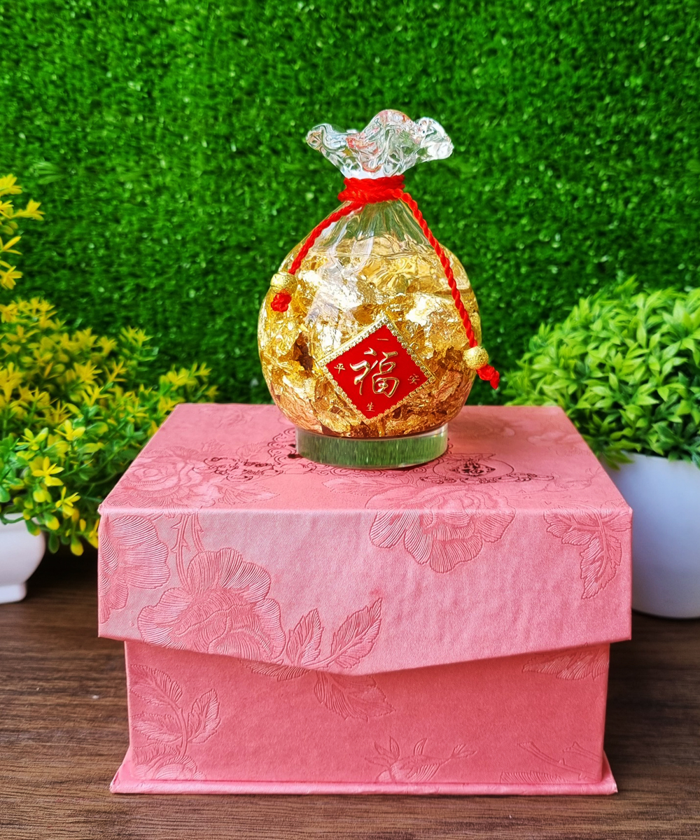 Túi vàng lá loại đế thủy tinh Thần Tài phong thủy