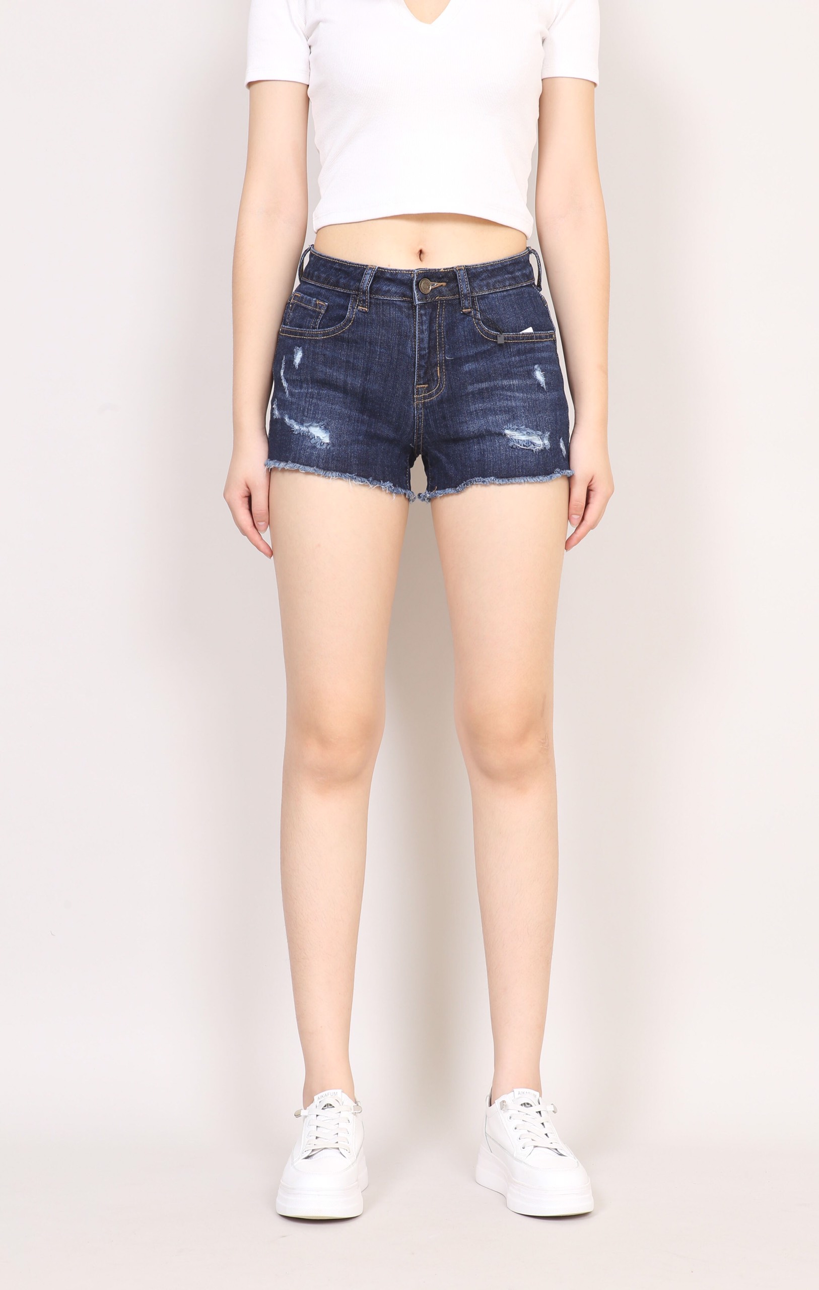 Quần Short Jean Nữ Thời Trang Rách 4 Vết Gấu Tua Rua 304T3, Quần Sooc Jean Nữ Rách Cạp Cao CT Jeans