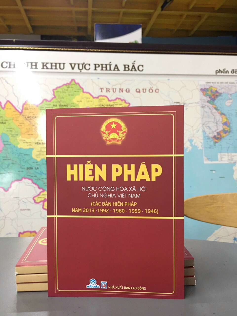 Sách - Hiến Pháp Nước Cộng Hòa Xã Hội Chủ nghĩa Việt Nam(Các bản Hiến Pháp năm 2013 - 1992 - 1980 -1959 -1946) - ndbooks