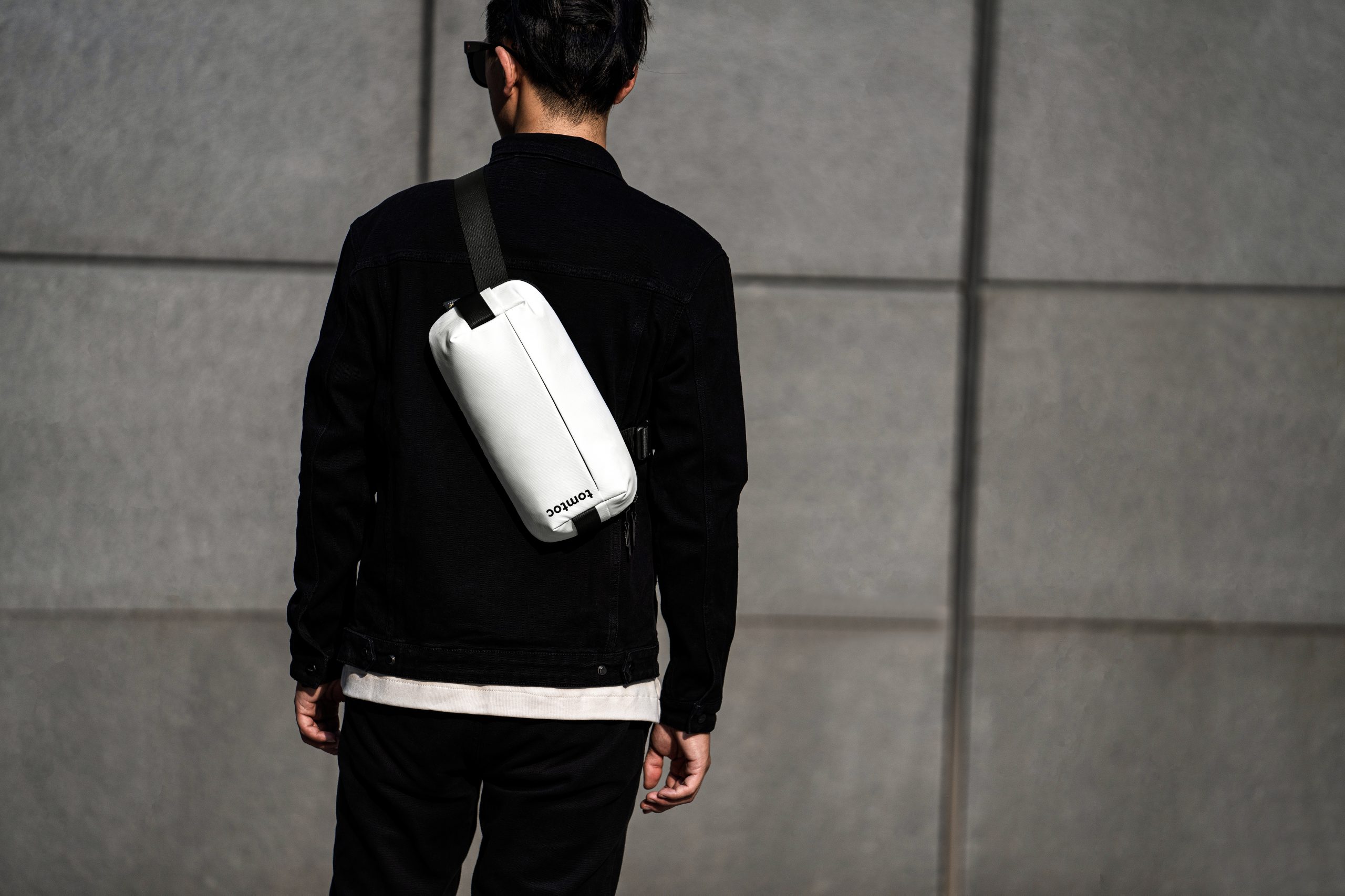 Túi Đeo Chéo Tomtoc Lightweight Cordura Sling Bag H02 - Hàng Chính Hãng