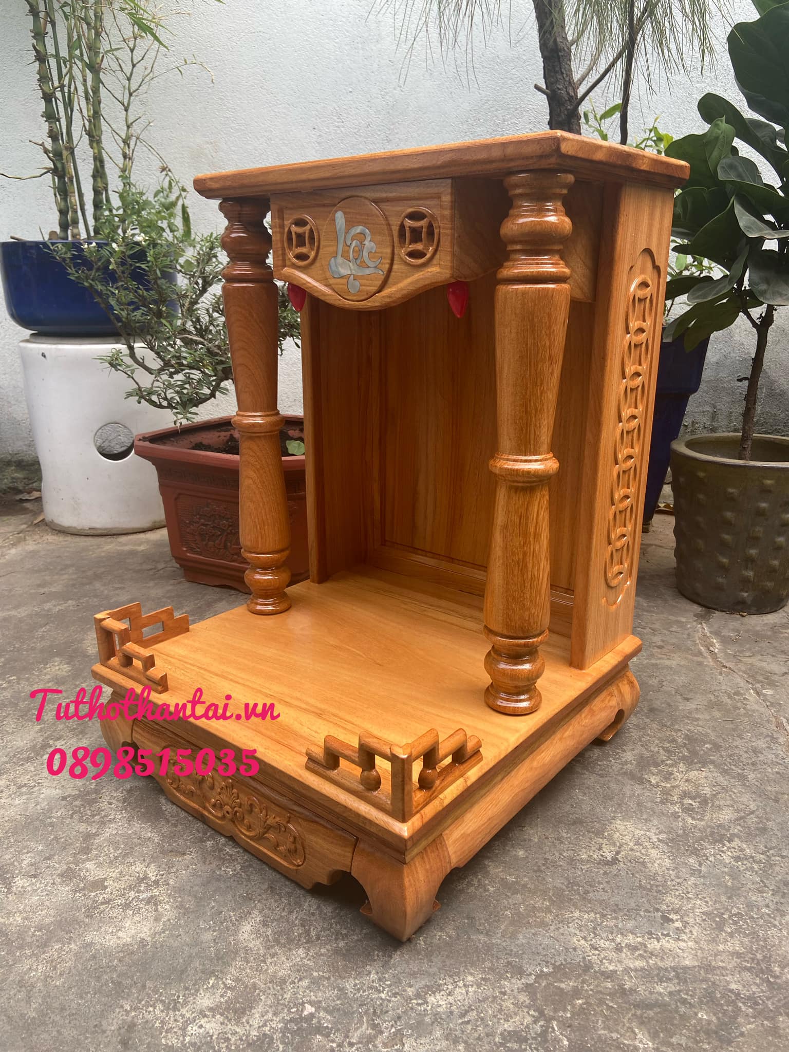 Bàn thờ thần tài ông địa gỗ Gõ Đỏ cột Tròn trơn