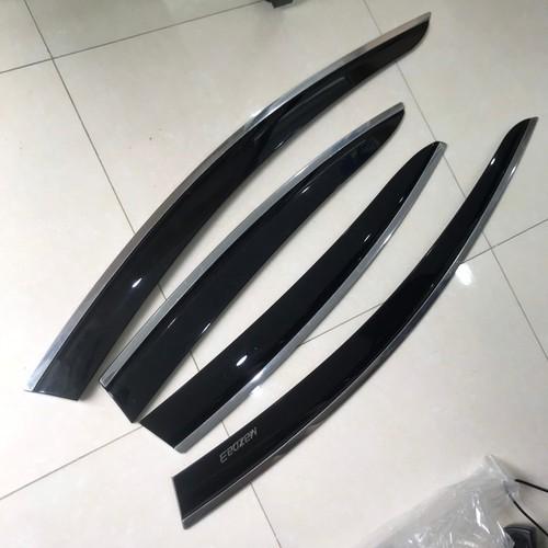 VÈ CHE MƯA CHỈ INOX CAO CẤP MAZDA 3 2019-2021
