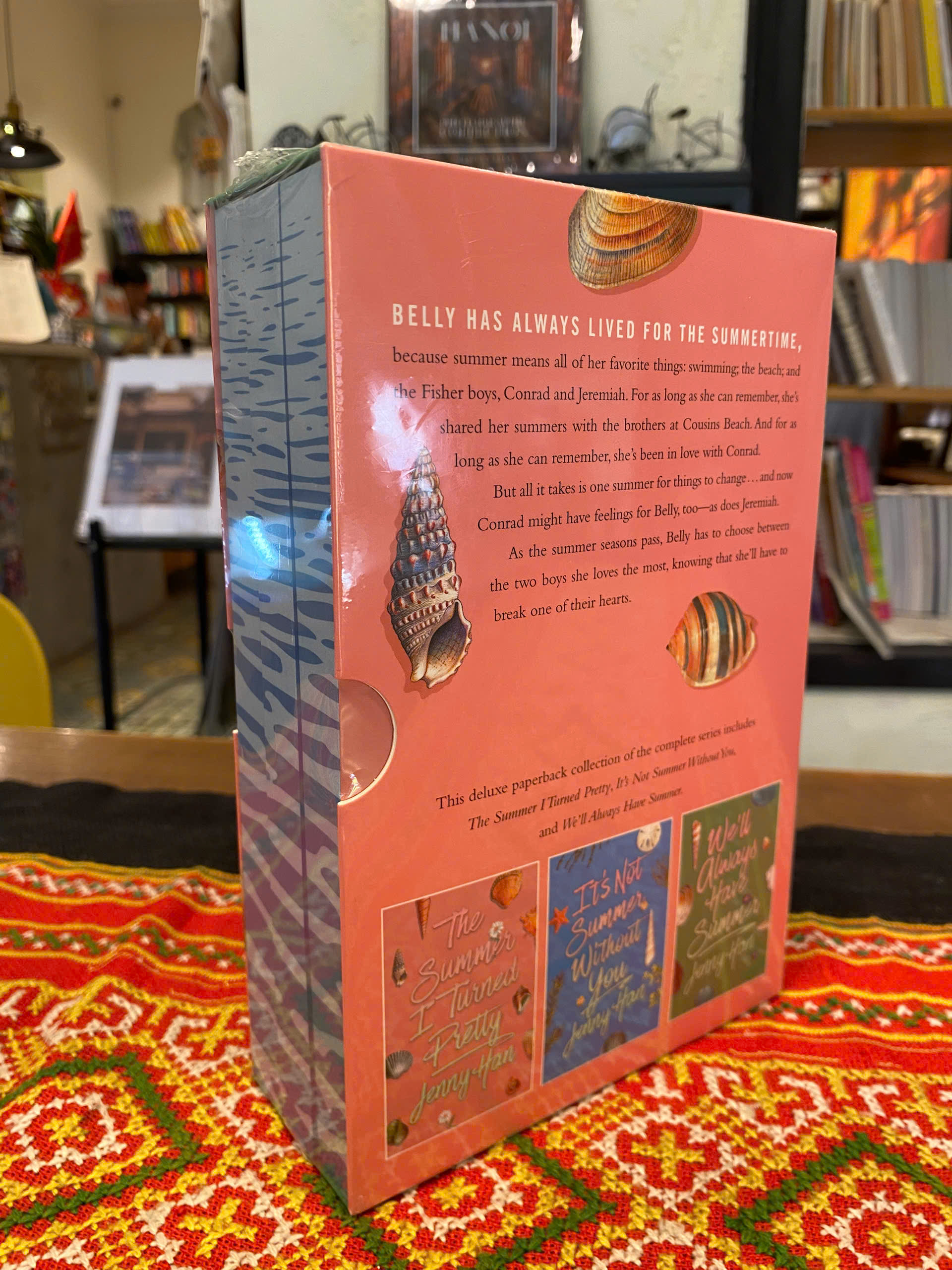 Sách - The Complete Summer I Turned Pretty Trilogy (Deluxe Boxed Set) | Romance / Young Adult in English /  Summer Reads / Ngoại văn Lãng mạn