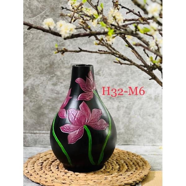 Các mẫu bình cắm hoa men mộc, họa tiết khắc vẽ thủ công. Gốm sứ Bát Tràng.
