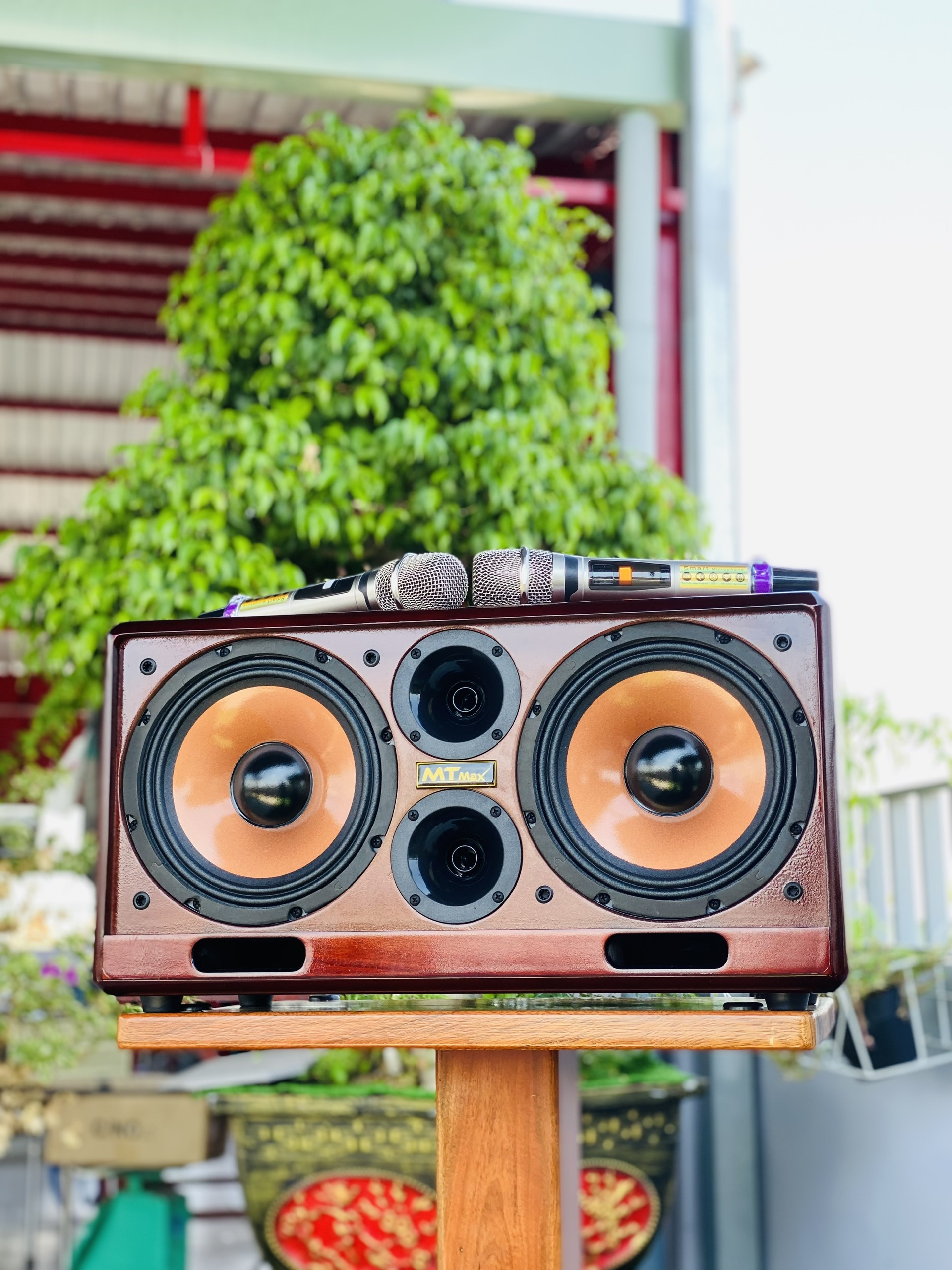 [ Tặng Kèm Micro Và Phụ Kiện ] Loa Di Động Thùng Gỗ Sang Trọng Cao Cấp MTMAX DK06, Trang Bị 2 Bass 20 Và 2 Treble Cho Công Công Suất Mạnh Mẽ, Đầy Đủ Kết Nối Bluetooth, HDMI, Optical, Cổng Guitar, Cổng Micro, TF Bảo Hành 12 Tháng, Hàng Chính Hãng