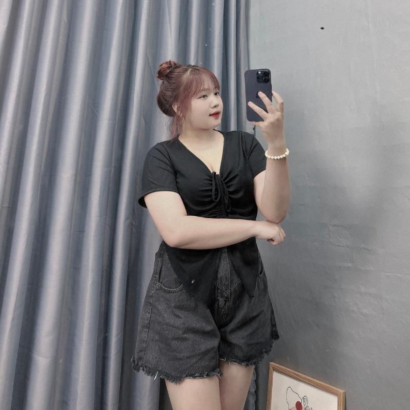 Áo thun croptop bigsize nữ tà nhọn cổ rút dây ở giữa tôn vòng một, Áo phông phom rộng chất gân tăm BIGSIZE CÔ NHỎ - G42