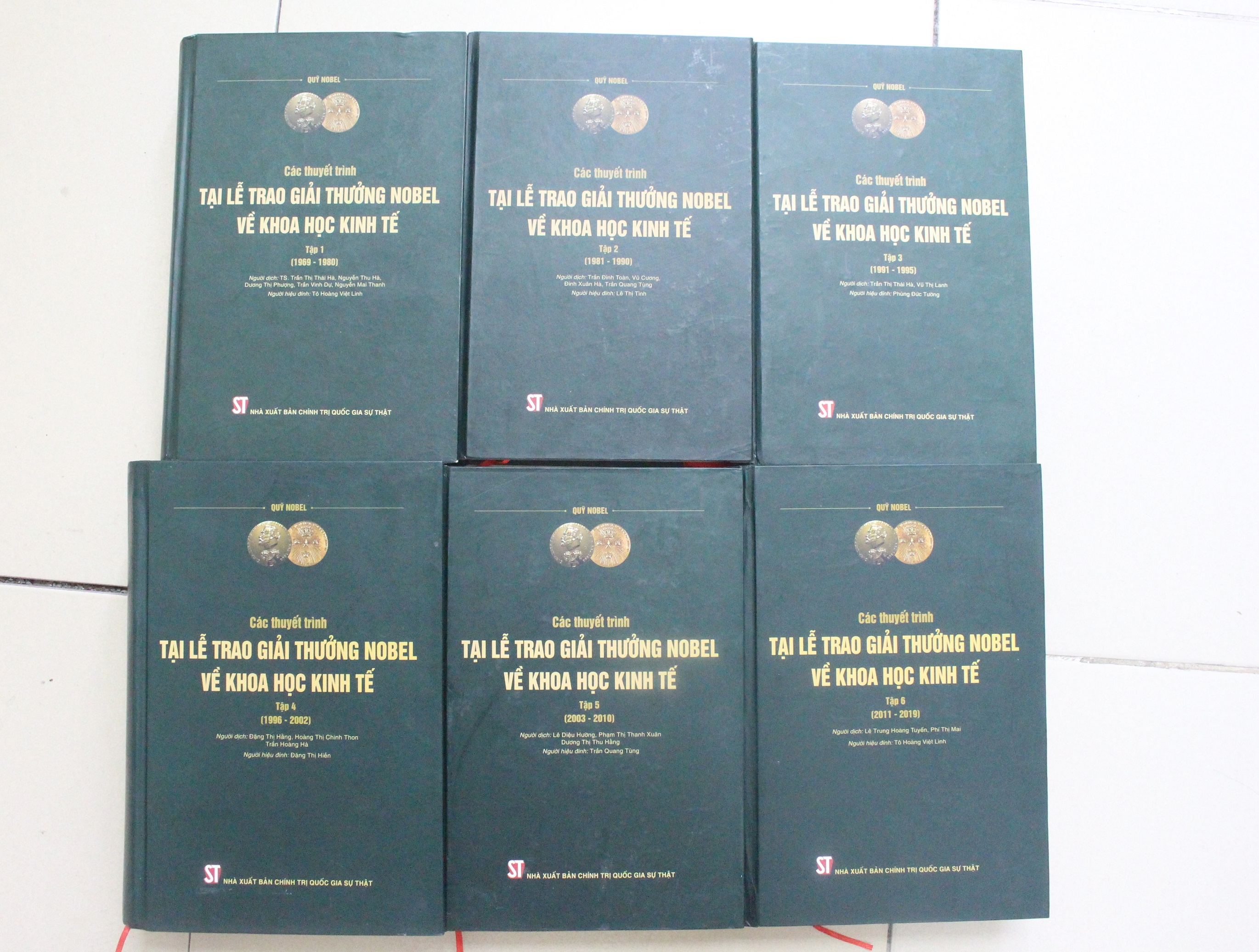 Các Thuyết Trình Tại Lễ Trao Giải Thưởng Nobel Về Khoa Học Kinh Tế (Trọn bộ 6 cuốn bìa cứng) - Giải thưởng Nobel Kinh Tế