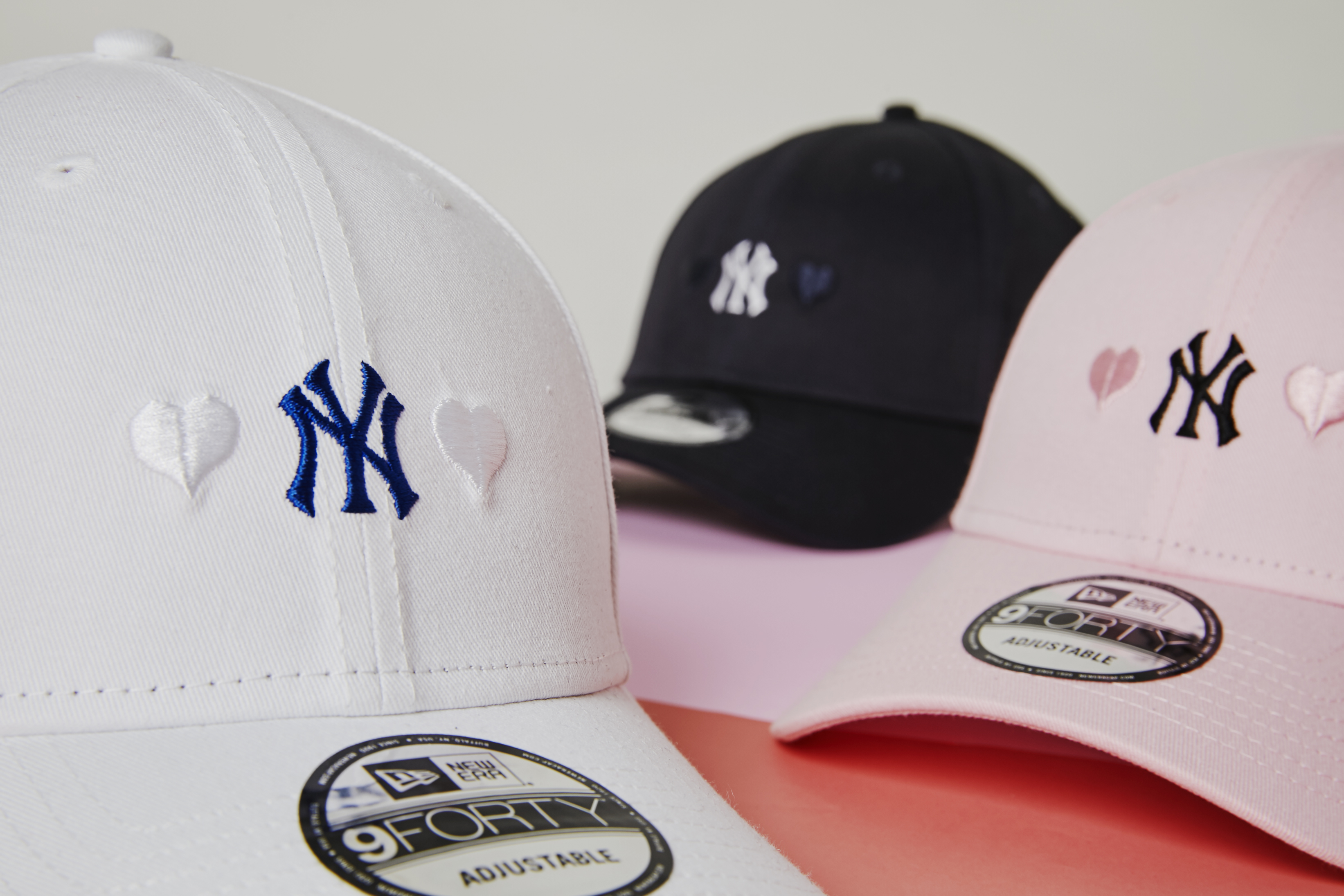 Nón lưỡi trai New Era Cap 9FORTY Love NY Yankees